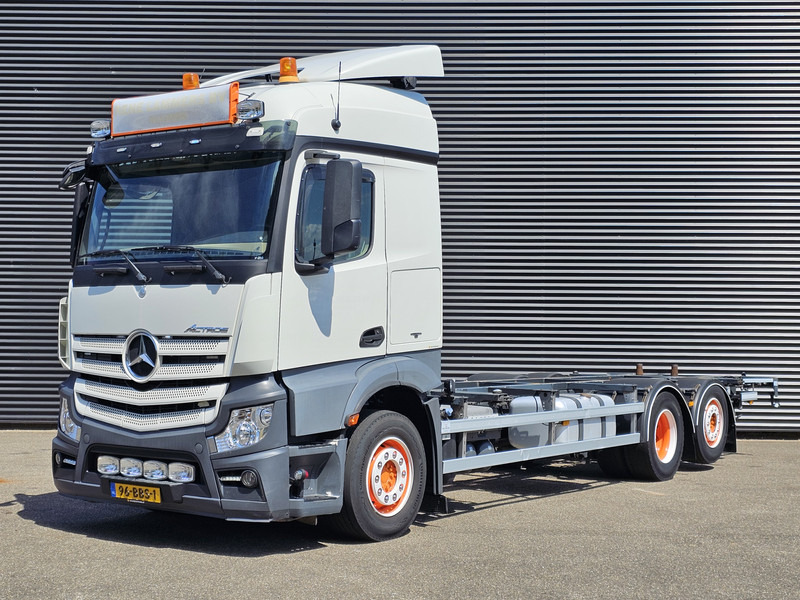 Mercedes-Benz ACTROS 2640 6x2-4 / NL TRUCK - Transporter kontejnera/ Kamion s izmjenjivim sanducima: slika Mercedes-Benz ACTROS 2640 6x2-4 / NL TRUCK - Transporter kontejnera/ Kamion s izmjenjivim sanducima Mercedes-Benz ACTROS 2640 6x2-4 / NL TRUCK - Transporter kontejnera/ Kamion s izmjenjivim sanducima: slika Mercedes-Benz ACTROS 2640 6x2-4 / NL TRUCK - Transporter kontejnera/ Kamion s izmjenjivim sanducima