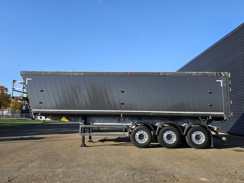 Schmitz Cargobull SCB*S3D / TIPPER / LIFT AXLE / ALCOA - Kiper poluprikolica: slika Schmitz Cargobull SCB*S3D / TIPPER / LIFT AXLE / ALCOA - Kiper poluprikolica Schmitz Cargobull SCB*S3D / TIPPER / LIFT AXLE / ALCOA - Kiper poluprikolica: slika Schmitz Cargobull SCB*S3D / TIPPER / LIFT AXLE / ALCOA - Kiper poluprikolica