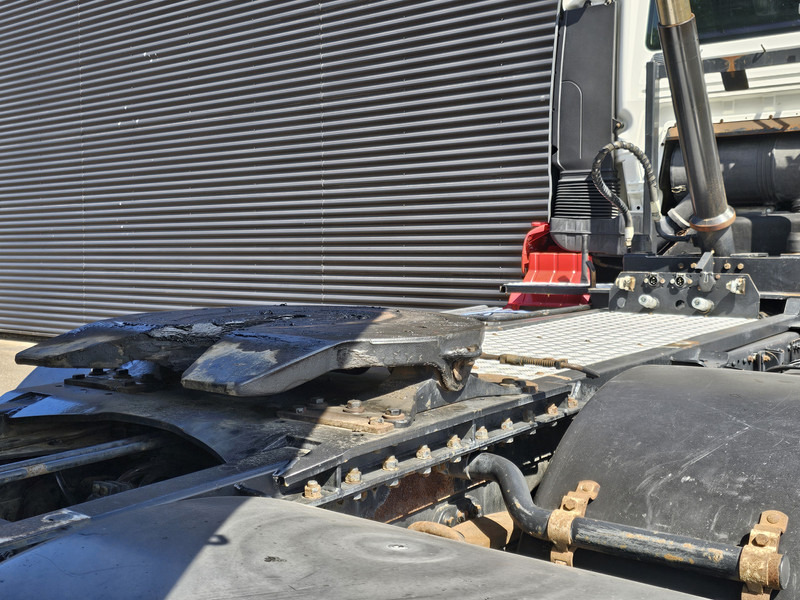 Tegljač MAN TGA 26.440 6x4 / TIPPER - TRACTOR COMBI / SPRING / BIG AXLE: slika Tegljač MAN TGA 26.440 6x4 / TIPPER - TRACTOR COMBI / SPRING / BIG AXLE