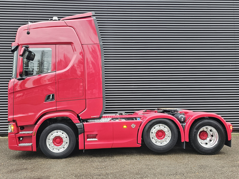 Scania S660 V8 6x2/4 / RETARDER / HYDRAULIC / FULL AIR - Tegljač: slika Scania S660 V8 6x2/4 / RETARDER / HYDRAULIC / FULL AIR - Tegljač Scania S660 V8 6x2/4 / RETARDER / HYDRAULIC / FULL AIR - Tegljač: slika Scania S660 V8 6x2/4 / RETARDER / HYDRAULIC / FULL AIR - Tegljač