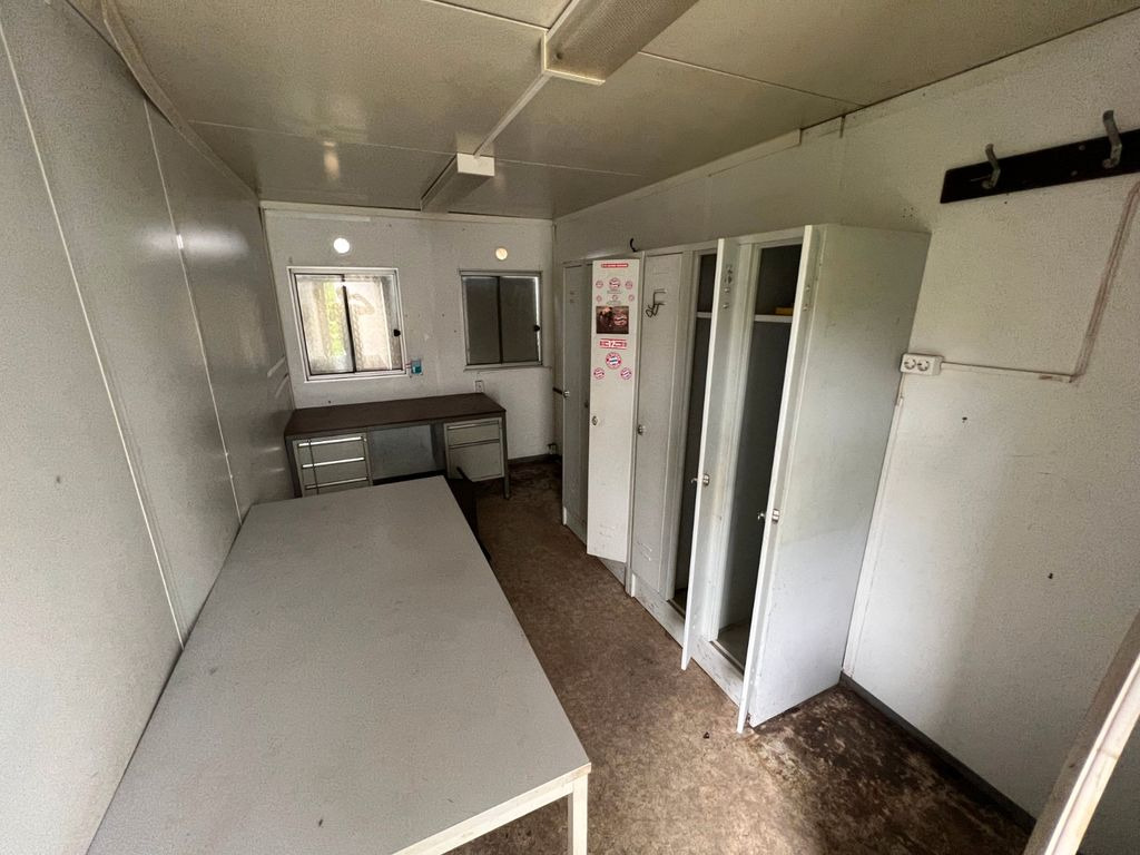 Kukasta dizalica/ Sustav s proklizavajućim upravljanjem Büro Container mit Heizung Licht Tisch Schränke: slika Kukasta dizalica/ Sustav s proklizavajućim upravljanjem Büro Container mit Heizung Licht Tisch Schränke