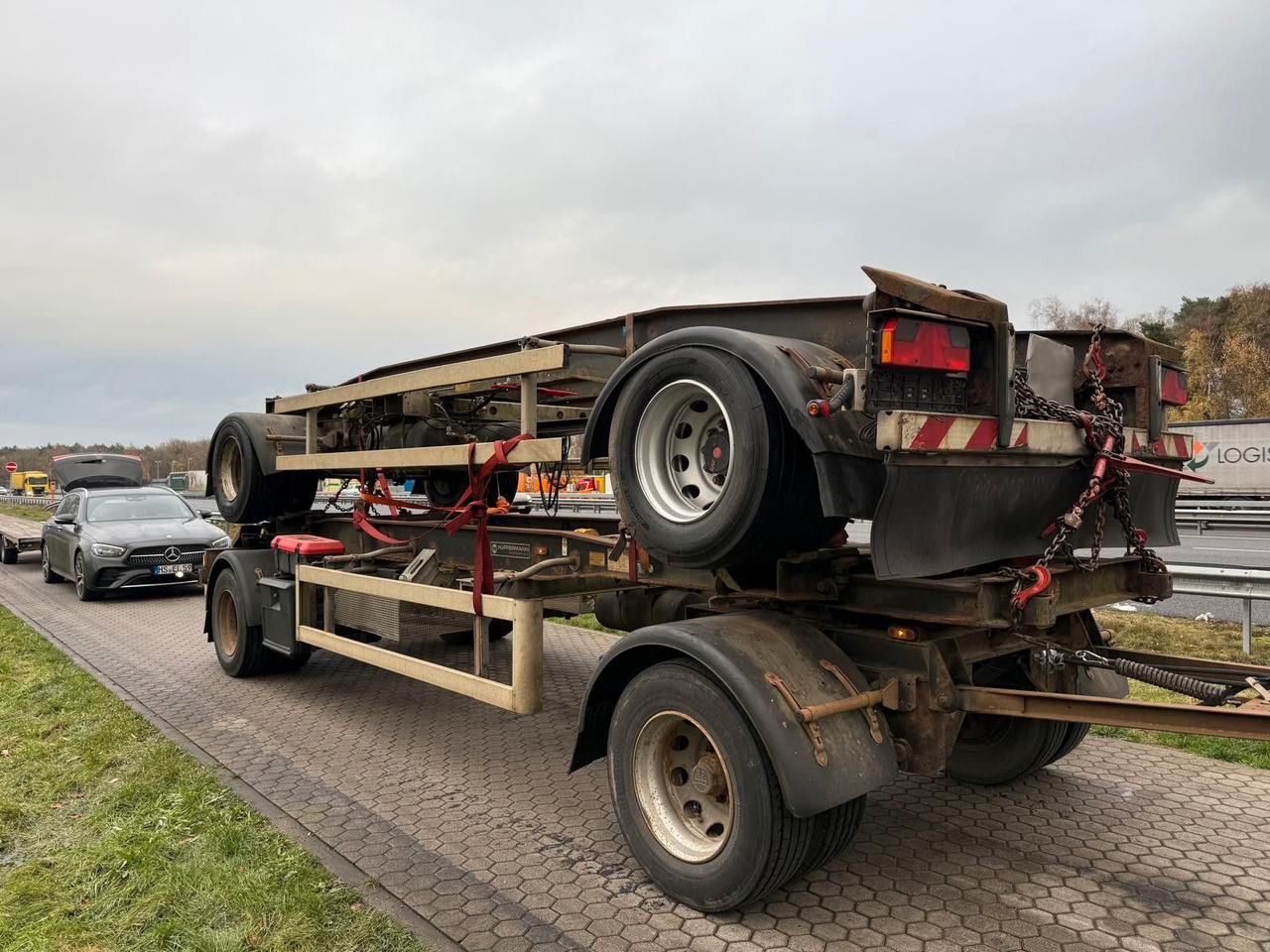 Hüffermann HSA 18.70 Schlittenabroller Containeranhänger 2x - Abroll/ Samopodizač prikolica: slika Hüffermann HSA 18.70 Schlittenabroller Containeranhänger 2x - Abroll/ Samopodizač prikolica Hüffermann HSA 18.70 Schlittenabroller Containeranhänger 2x - Abroll/ Samopodizač prikolica: slika Hüffermann HSA 18.70 Schlittenabroller Containeranhänger 2x - Abroll/ Samopodizač prikolica