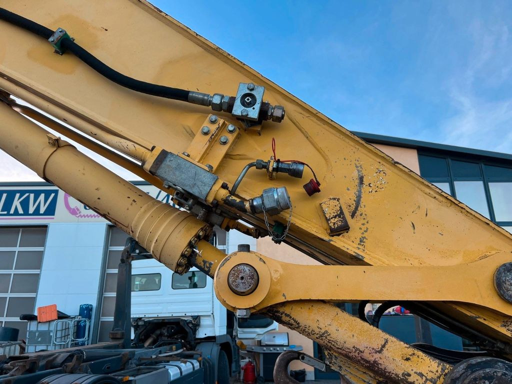 Zakup Komatsu PC228USLC  23200 Kg 107 Kw  Komatsu PC228USLC  23200 Kg 107 Kw: slika Zakup Komatsu PC228USLC  23200 Kg 107 Kw  Komatsu PC228USLC  23200 Kg 107 Kw