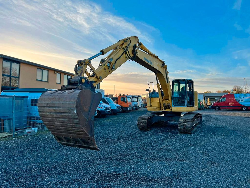 Zakup Komatsu PC228USLC  23200 Kg 107 Kw  Komatsu PC228USLC  23200 Kg 107 Kw: slika Zakup Komatsu PC228USLC  23200 Kg 107 Kw  Komatsu PC228USLC  23200 Kg 107 Kw