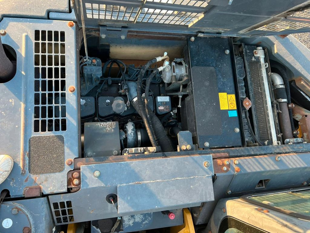 Zakup Komatsu PC228USLC  23200 Kg 107 Kw  Komatsu PC228USLC  23200 Kg 107 Kw: slika Zakup Komatsu PC228USLC  23200 Kg 107 Kw  Komatsu PC228USLC  23200 Kg 107 Kw