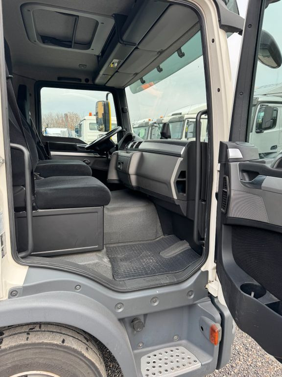 MAN 12.250 4X2 Koffer LBW Klima Diff.Sperre AHK MAN 12.250 4X2 Koffer LBW Klima Diff.Sperre AHK - Kamion sandučar: slika MAN 12.250 4X2 Koffer LBW Klima Diff.Sperre AHK MAN 12.250 4X2 Koffer LBW Klima Diff.Sperre AHK - Kamion sandučar MAN 12.250 4X2 Koffer LBW Klima Diff.Sperre AHK MAN 12.250 4X2 Koffer LBW Klima Diff.Sperre AHK - Kamion sandučar: slika MAN 12.250 4X2 Koffer LBW Klima Diff.Sperre AHK MAN 12.250 4X2 Koffer LBW Klima Diff.Sperre AHK - Kamion sandučar