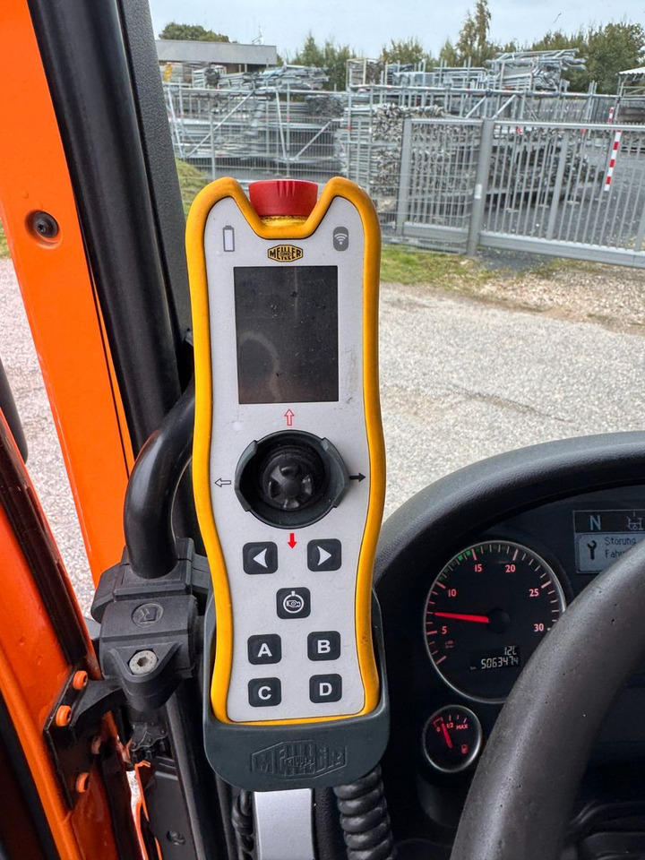 MAN 26.440 6X2 Meiller RK 20.70 mit Funk - Kamion s kukastom dizalicom: slika MAN 26.440 6X2 Meiller RK 20.70 mit Funk - Kamion s kukastom dizalicom MAN 26.440 6X2 Meiller RK 20.70 mit Funk - Kamion s kukastom dizalicom: slika MAN 26.440 6X2 Meiller RK 20.70 mit Funk - Kamion s kukastom dizalicom