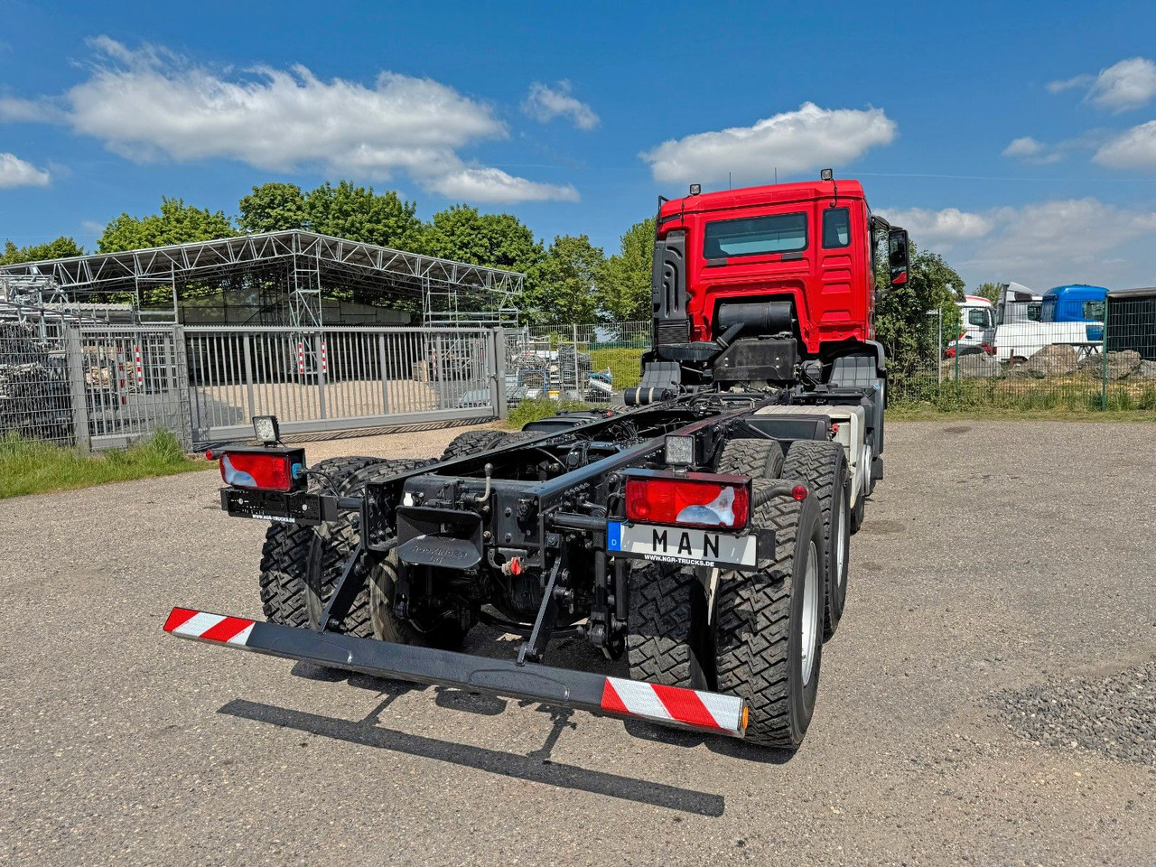 Kiper MAN 35.470 8X4 Kipperfahrgestell Reifen 12 X NEU Top: slika Kiper MAN 35.470 8X4 Kipperfahrgestell Reifen 12 X NEU Top