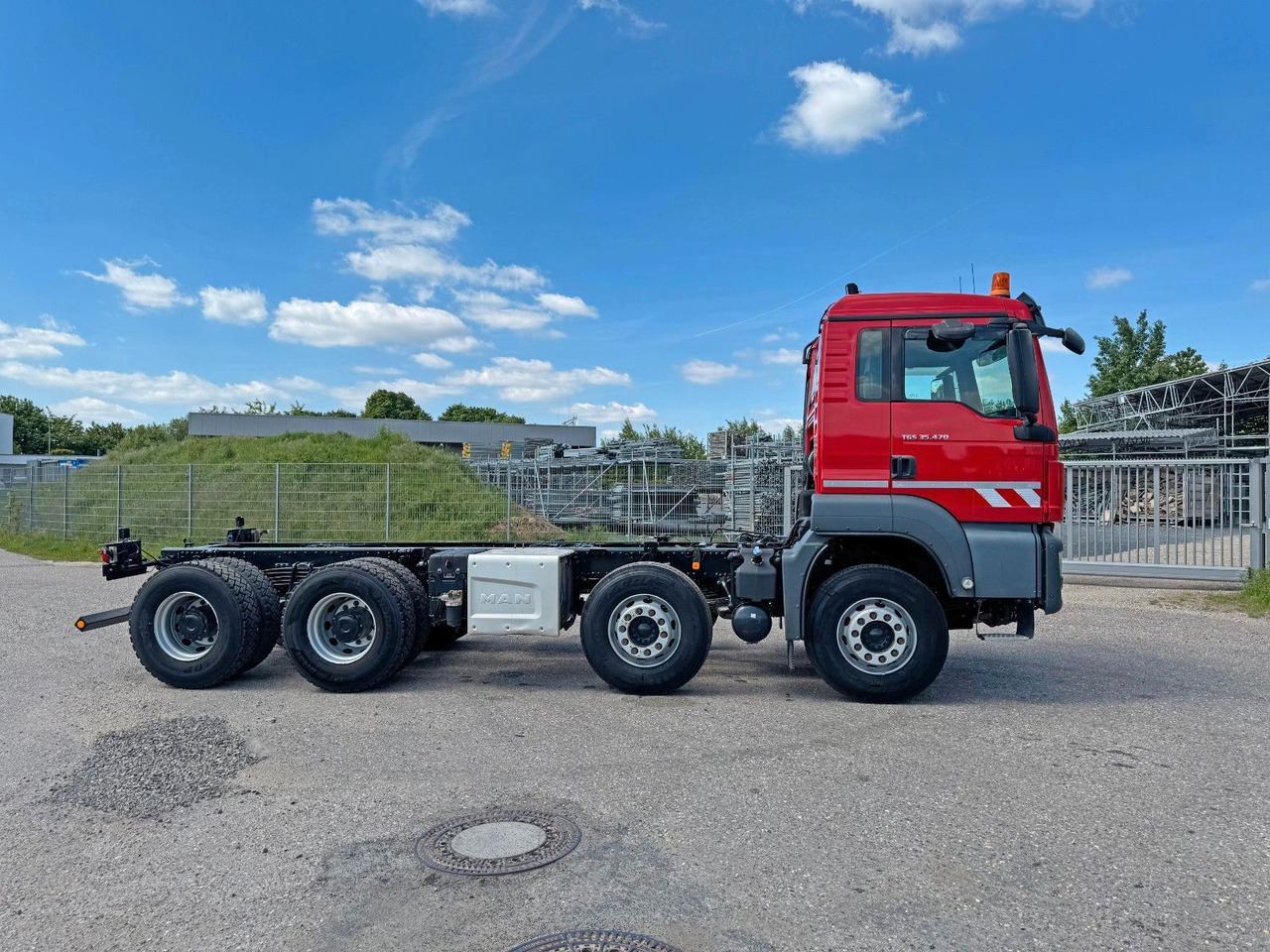MAN 35.470 8X4 Kipperfahrgestell Reifen 12 X NEU Top - Kiper: slika MAN 35.470 8X4 Kipperfahrgestell Reifen 12 X NEU Top - Kiper MAN 35.470 8X4 Kipperfahrgestell Reifen 12 X NEU Top - Kiper: slika MAN 35.470 8X4 Kipperfahrgestell Reifen 12 X NEU Top - Kiper