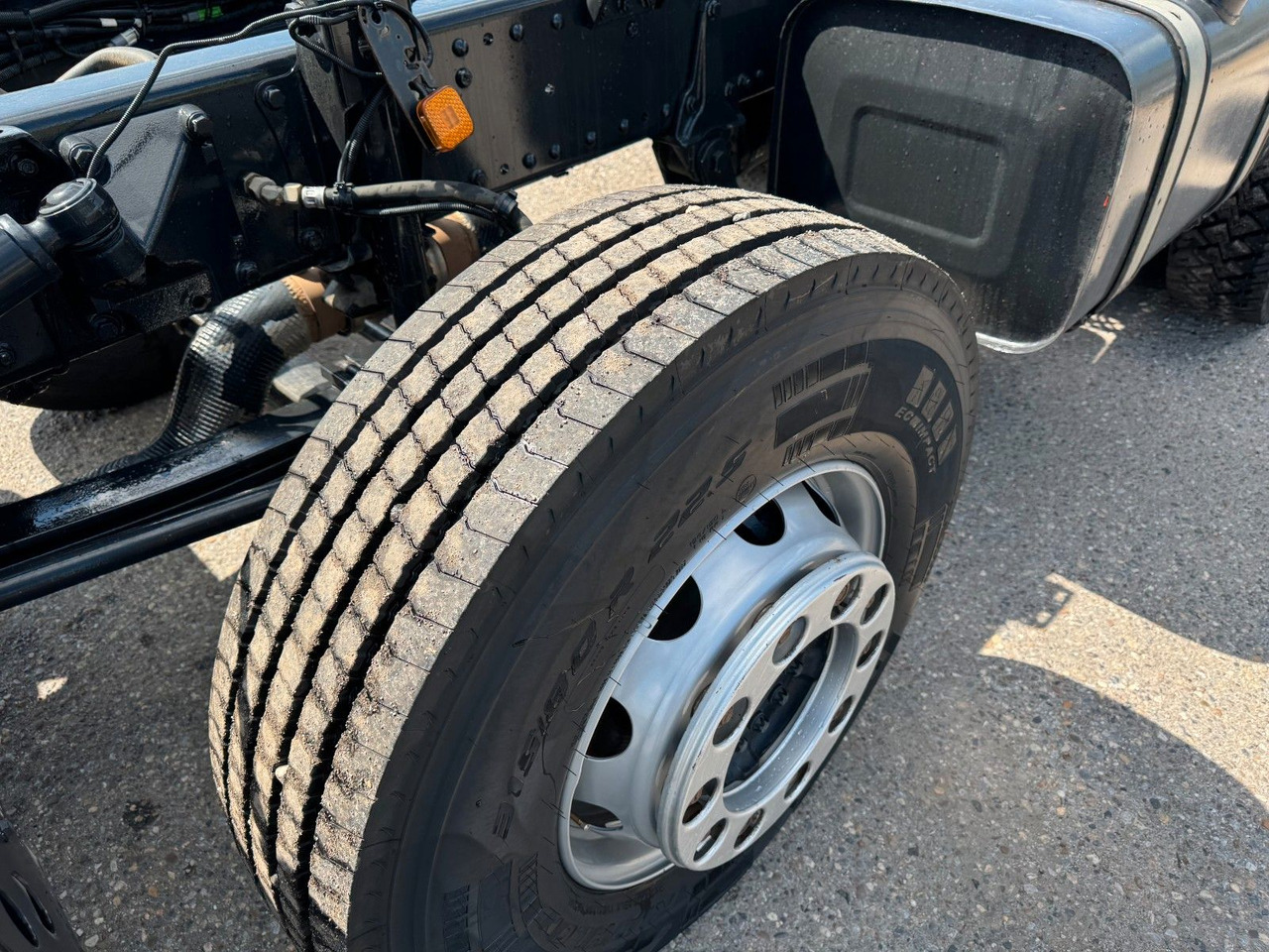 Kiper MAN 35.470 8X4 Kipperfahrgestell Reifen 12 X NEU Top: slika Kiper MAN 35.470 8X4 Kipperfahrgestell Reifen 12 X NEU Top