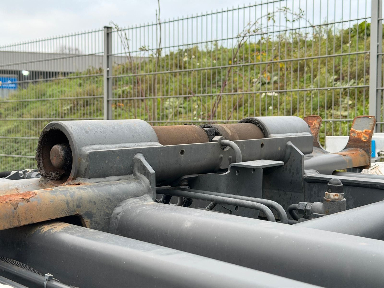 Meiller Abrollaufbau RK 20,65 Top Zustand - Kamion s kukastom dizalicom: slika Meiller Abrollaufbau RK 20,65 Top Zustand - Kamion s kukastom dizalicom Meiller Abrollaufbau RK 20,65 Top Zustand - Kamion s kukastom dizalicom: slika Meiller Abrollaufbau RK 20,65 Top Zustand - Kamion s kukastom dizalicom