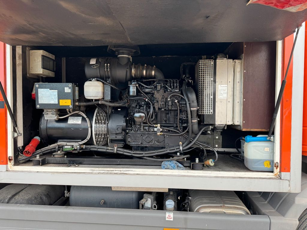 Mercedes-Benz 1224 4X2 Werkstattwagen Strom Generator Kompress - Kamion za vuču: slika Mercedes-Benz 1224 4X2 Werkstattwagen Strom Generator Kompress - Kamion za vuču Mercedes-Benz 1224 4X2 Werkstattwagen Strom Generator Kompress - Kamion za vuču: slika Mercedes-Benz 1224 4X2 Werkstattwagen Strom Generator Kompress - Kamion za vuču