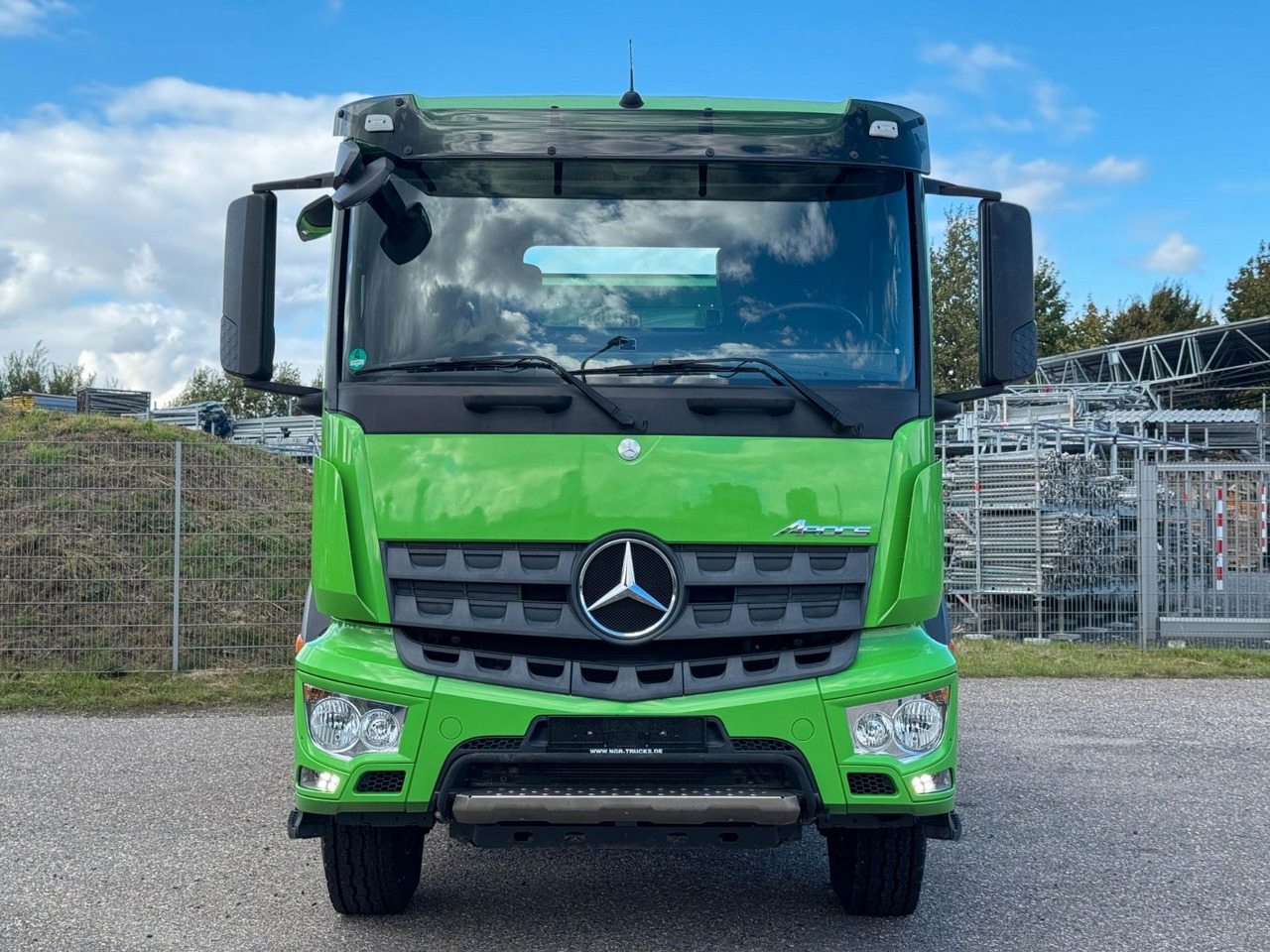 Mercedes-Benz 2643 6X4 Meiller 3 S. Bordmatik Top Zustand - Kiper: slika Mercedes-Benz 2643 6X4 Meiller 3 S. Bordmatik Top Zustand - Kiper Mercedes-Benz 2643 6X4 Meiller 3 S. Bordmatik Top Zustand - Kiper: slika Mercedes-Benz 2643 6X4 Meiller 3 S. Bordmatik Top Zustand - Kiper