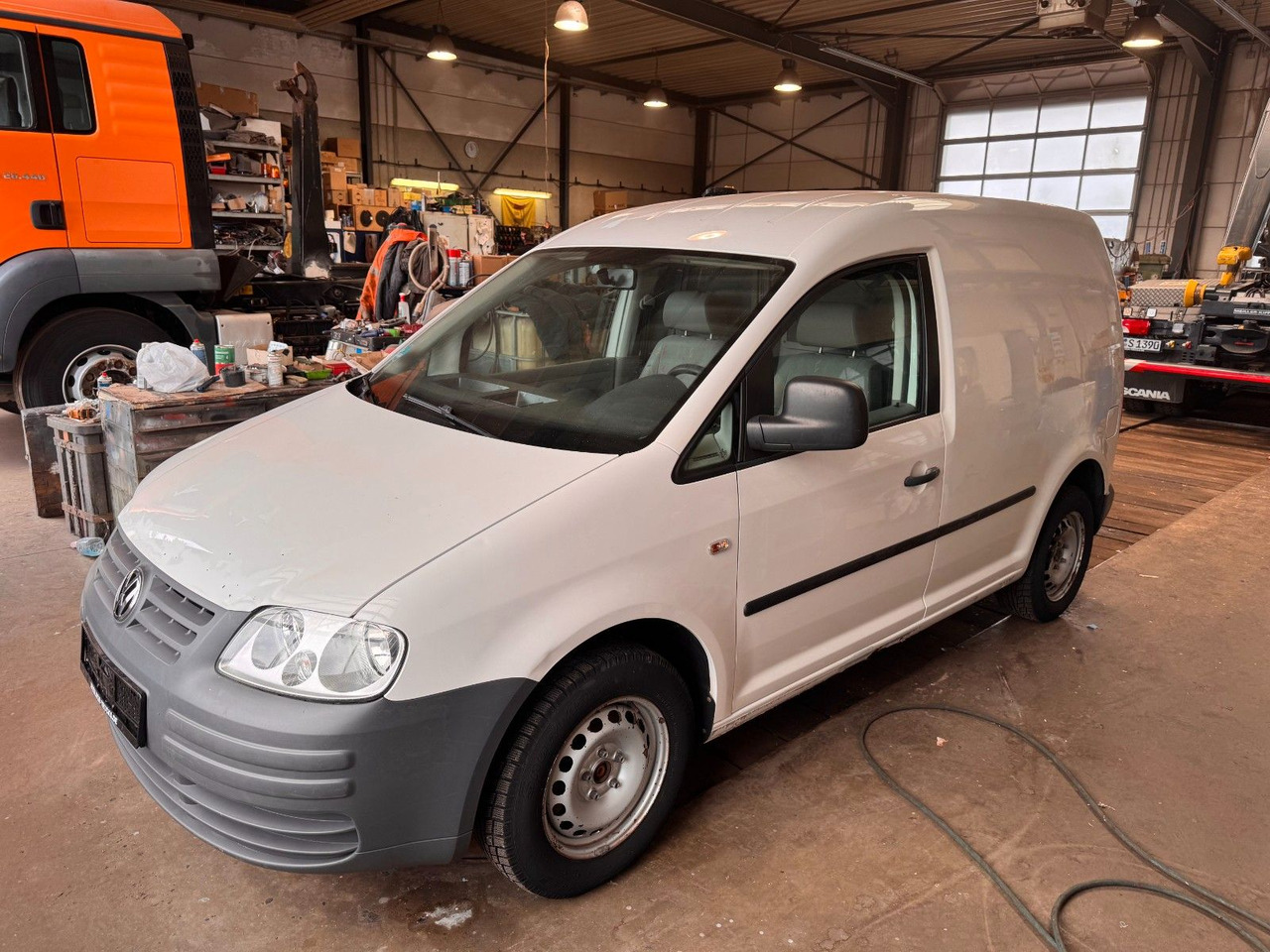 Volkswagen Caddy 69 PS Diesel - Mali kombi: slika Volkswagen Caddy 69 PS Diesel - Mali kombi Volkswagen Caddy 69 PS Diesel - Mali kombi: slika Volkswagen Caddy 69 PS Diesel - Mali kombi