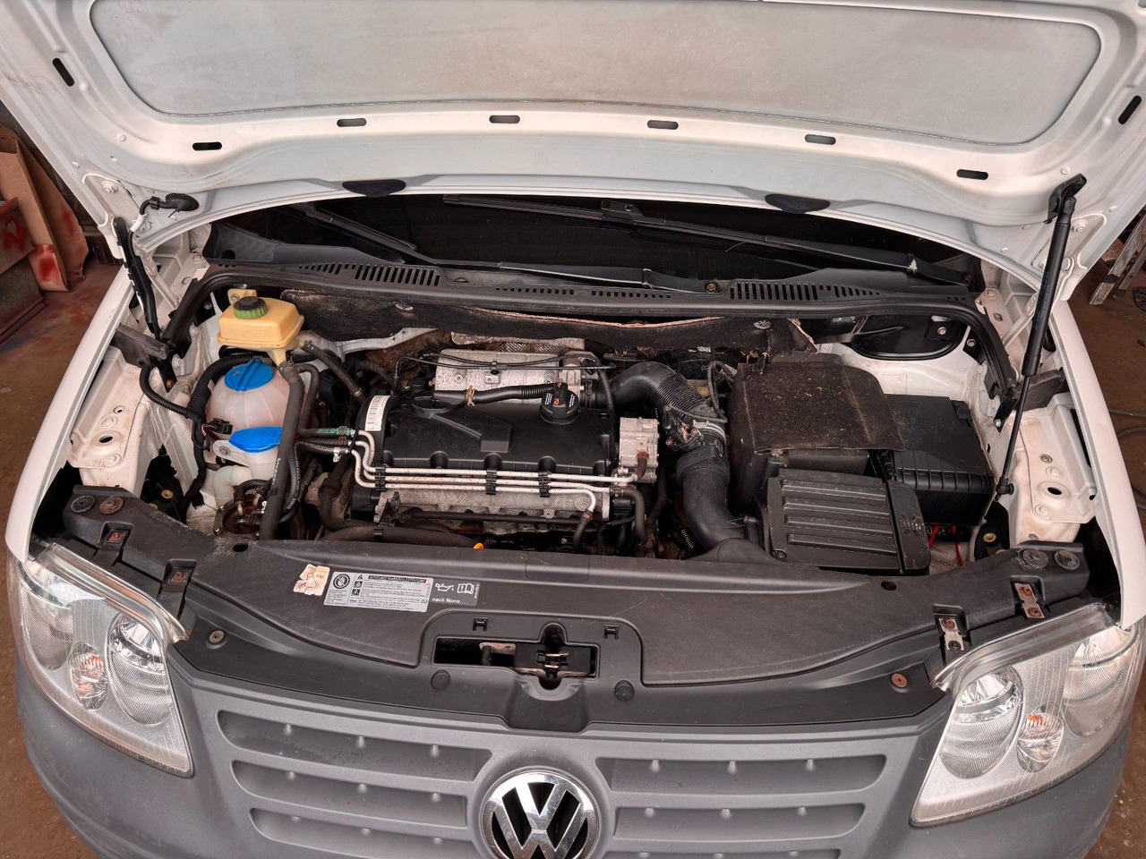 Volkswagen Caddy 69 PS Diesel - Mali kombi: slika Volkswagen Caddy 69 PS Diesel - Mali kombi Volkswagen Caddy 69 PS Diesel - Mali kombi: slika Volkswagen Caddy 69 PS Diesel - Mali kombi