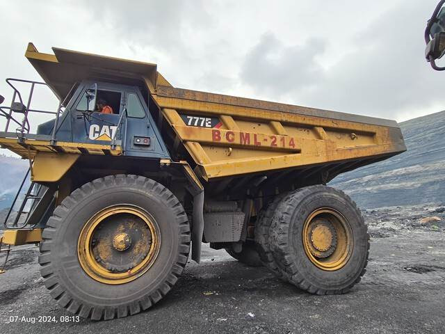 CAT 777E - Kruti istovarivač/ Kamion za prijevoz kamenja: slika CAT 777E - Kruti istovarivač/ Kamion za prijevoz kamenja CAT 777E - Kruti istovarivač/ Kamion za prijevoz kamenja: slika CAT 777E - Kruti istovarivač/ Kamion za prijevoz kamenja