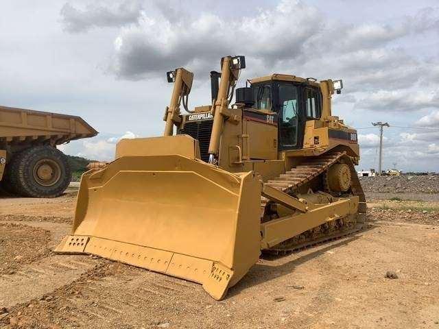 CAT D8R - Buldožer: slika CAT D8R - Buldožer CAT D8R - Buldožer: slika CAT D8R - Buldožer