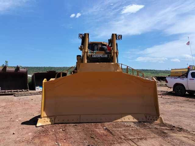 CAT D8T - Buldožer: slika CAT D8T - Buldožer CAT D8T - Buldožer: slika CAT D8T - Buldožer