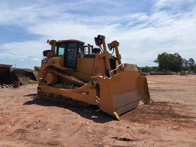 CAT D8T - Buldožer: slika CAT D8T - Buldožer CAT D8T - Buldožer: slika CAT D8T - Buldožer