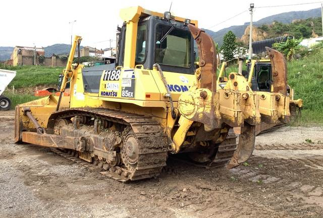 Komatsu D85EX-15 - Buldožer: slika  Komatsu D85EX-15 - Buldožer Komatsu D85EX-15 - Buldožer: slika  Komatsu D85EX-15 - Buldožer