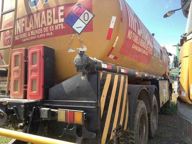 MAN 33.360-V20 - Kamion cisterna: slika MAN 33.360-V20 - Kamion cisterna MAN 33.360-V20 - Kamion cisterna: slika MAN 33.360-V20 - Kamion cisterna