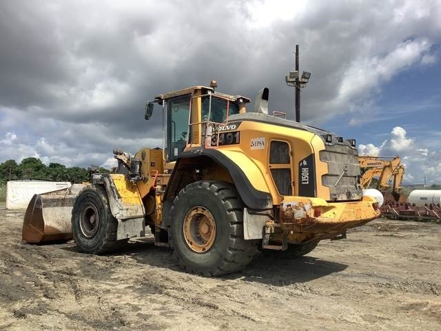 Volvo L150H - Utovarivač na kotačima: slika Volvo L150H - Utovarivač na kotačima Volvo L150H - Utovarivač na kotačima: slika Volvo L150H - Utovarivač na kotačima