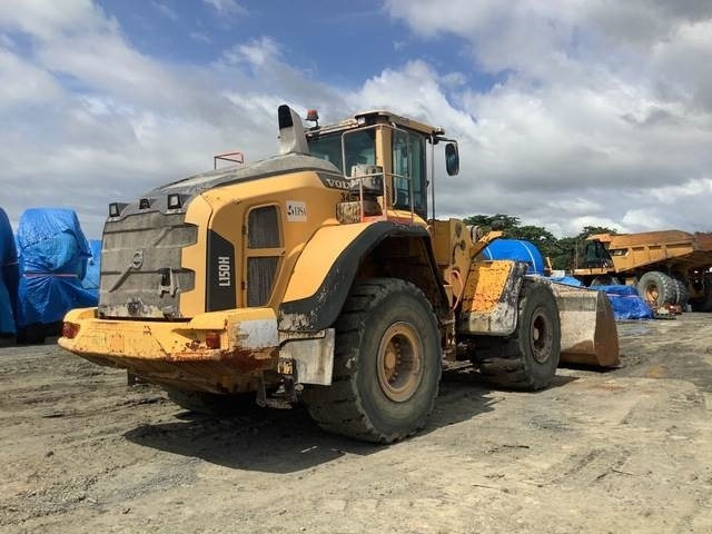 Volvo L150H - Utovarivač na kotačima: slika Volvo L150H - Utovarivač na kotačima Volvo L150H - Utovarivač na kotačima: slika Volvo L150H - Utovarivač na kotačima