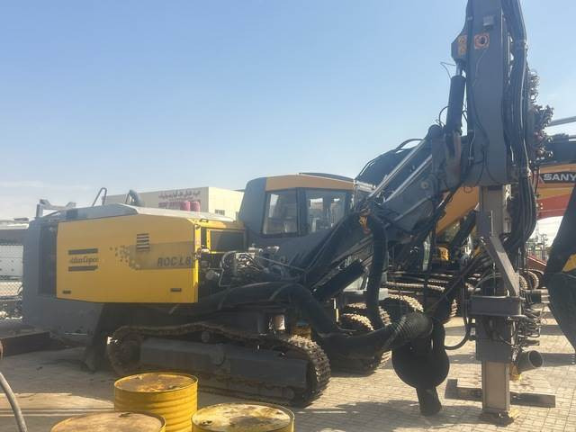 Atlas Copco ROCL8 - Platforma za bušenje: slika Atlas Copco ROCL8 - Platforma za bušenje Atlas Copco ROCL8 - Platforma za bušenje: slika Atlas Copco ROCL8 - Platforma za bušenje