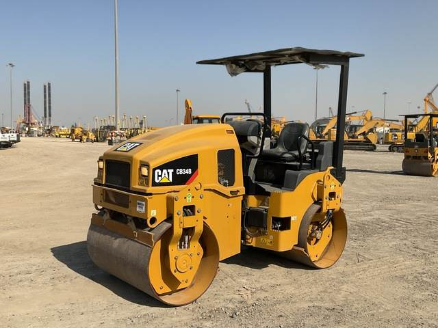 CAT CB34B - Cestovni valjak: slika CAT CB34B - Cestovni valjak CAT CB34B - Cestovni valjak: slika CAT CB34B - Cestovni valjak