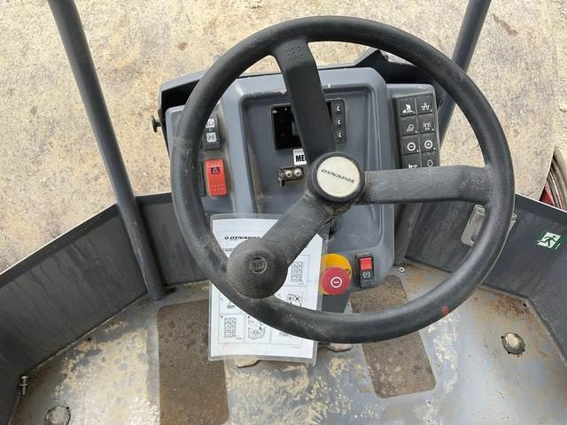 Zakup  Dynapac CA305 Dynapac CA305: slika Zakup  Dynapac CA305 Dynapac CA305