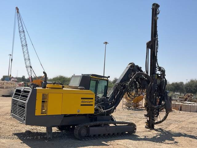 Epiroc PowerRoc T40 - Platforma za bušenje: slika Epiroc PowerRoc T40 - Platforma za bušenje Epiroc PowerRoc T40 - Platforma za bušenje: slika Epiroc PowerRoc T40 - Platforma za bušenje