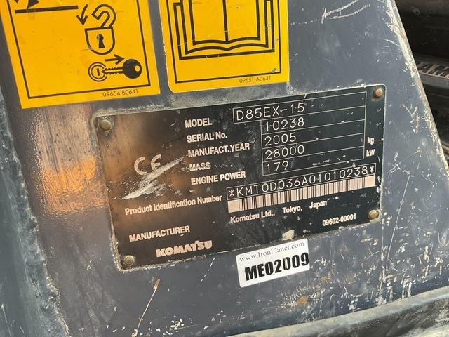 Komatsu D85EX-15 - Buldožer: slika Komatsu D85EX-15 - Buldožer Komatsu D85EX-15 - Buldožer: slika Komatsu D85EX-15 - Buldožer