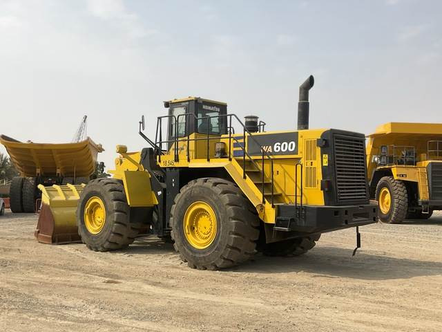 Komatsu WA600-6 - Utovarivač na kotačima: slika Komatsu WA600-6 - Utovarivač na kotačima Komatsu WA600-6 - Utovarivač na kotačima: slika Komatsu WA600-6 - Utovarivač na kotačima