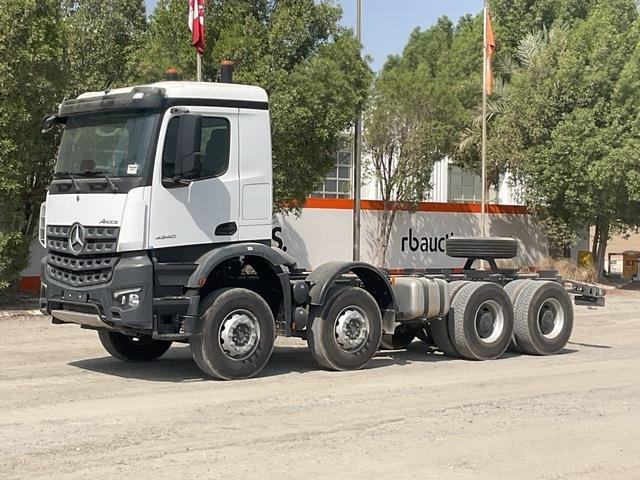 Mercedes-Benz Arocs 4240 - Kamion-šasija: slika Mercedes-Benz Arocs 4240 - Kamion-šasija Mercedes-Benz Arocs 4240 - Kamion-šasija: slika Mercedes-Benz Arocs 4240 - Kamion-šasija