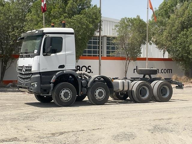 Mercedes-Benz Arocs 4240 - Kamion-šasija: slika Mercedes-Benz Arocs 4240 - Kamion-šasija Mercedes-Benz Arocs 4240 - Kamion-šasija: slika Mercedes-Benz Arocs 4240 - Kamion-šasija