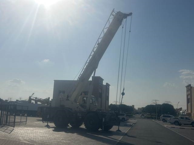 Terex RT555 - Autodizalica za teške terene: slika Terex RT555 - Autodizalica za teške terene Terex RT555 - Autodizalica za teške terene: slika Terex RT555 - Autodizalica za teške terene