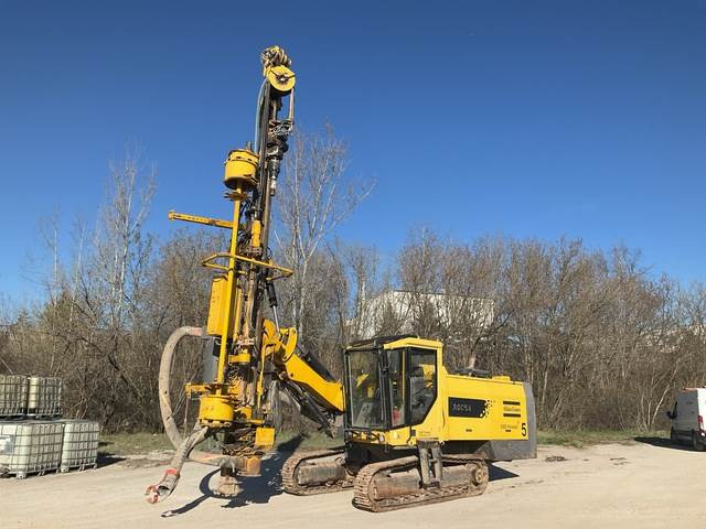 Atlas Copco Roc L6-34 - Platforma za bušenje: slika Atlas Copco Roc L6-34 - Platforma za bušenje Atlas Copco Roc L6-34 - Platforma za bušenje: slika Atlas Copco Roc L6-34 - Platforma za bušenje