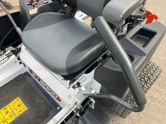 Novi Vrtna kosilica Bobcat ZT3000: slika Novi Vrtna kosilica Bobcat ZT3000 Novi Vrtna kosilica Bobcat ZT3000: slika Novi Vrtna kosilica Bobcat ZT3000