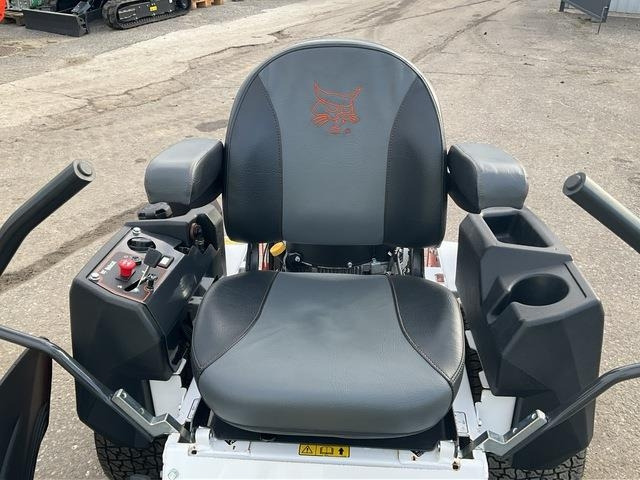 Novi Vrtna kosilica Bobcat ZT3000: slika Novi Vrtna kosilica Bobcat ZT3000 Novi Vrtna kosilica Bobcat ZT3000: slika Novi Vrtna kosilica Bobcat ZT3000