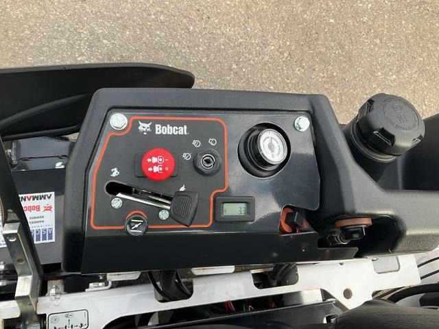 Novi Vrtna kosilica Bobcat ZT3000: slika Novi Vrtna kosilica Bobcat ZT3000 Novi Vrtna kosilica Bobcat ZT3000: slika Novi Vrtna kosilica Bobcat ZT3000