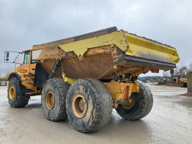 Volvo A40D - Zglobni istovarivač: slika Volvo A40D - Zglobni istovarivač Volvo A40D - Zglobni istovarivač: slika Volvo A40D - Zglobni istovarivač