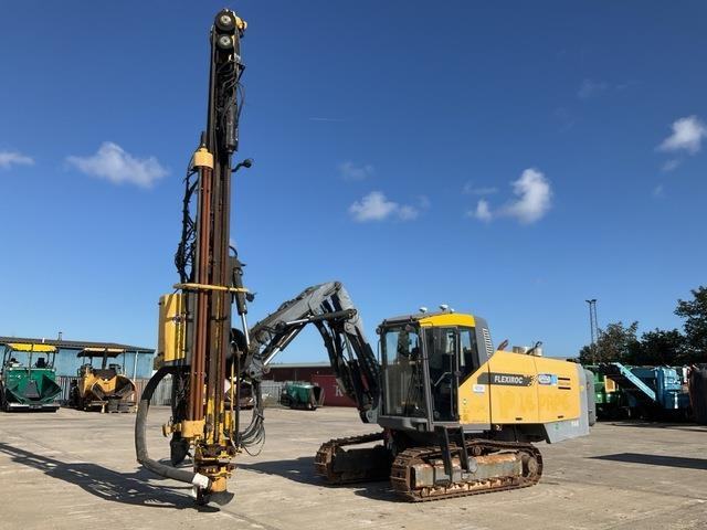Atlas Copco Epiroc Flexiroc T45-11SF - Platforma za bušenje: slika Atlas Copco Epiroc Flexiroc T45-11SF - Platforma za bušenje Atlas Copco Epiroc Flexiroc T45-11SF - Platforma za bušenje: slika Atlas Copco Epiroc Flexiroc T45-11SF - Platforma za bušenje