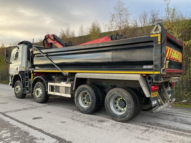 DAF CF450 - Kamion s kranom: slika DAF CF450 - Kamion s kranom DAF CF450 - Kamion s kranom: slika DAF CF450 - Kamion s kranom