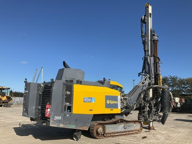 Epiroc (Atlas Copco) Flexiroc D50-10SF - Platforma za bušenje: slika Epiroc (Atlas Copco) Flexiroc D50-10SF - Platforma za bušenje Epiroc (Atlas Copco) Flexiroc D50-10SF - Platforma za bušenje: slika Epiroc (Atlas Copco) Flexiroc D50-10SF - Platforma za bušenje
