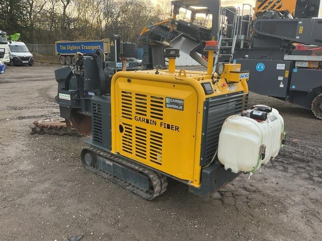 Garbin Fiber 450E - Trenčer: slika Garbin Fiber 450E - Trenčer Garbin Fiber 450E - Trenčer: slika Garbin Fiber 450E - Trenčer