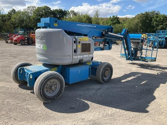 Genie Z45/25J - Zglobni krak: slika Genie Z45/25J - Zglobni krak Genie Z45/25J - Zglobni krak: slika Genie Z45/25J - Zglobni krak