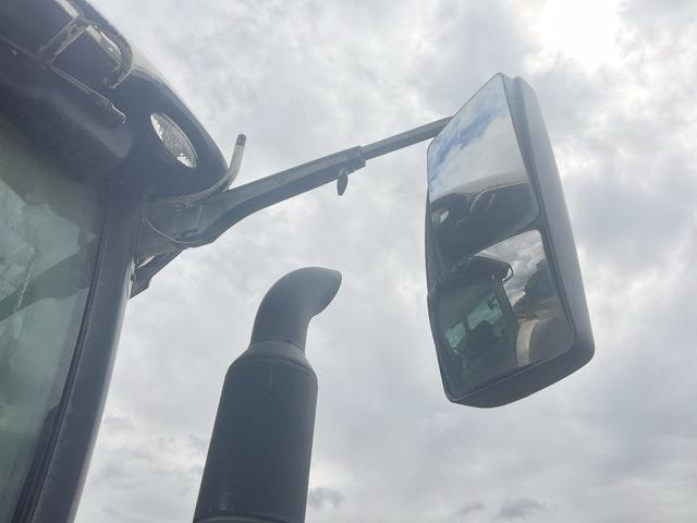 Traktor John Deere 8345R: slika Traktor John Deere 8345R