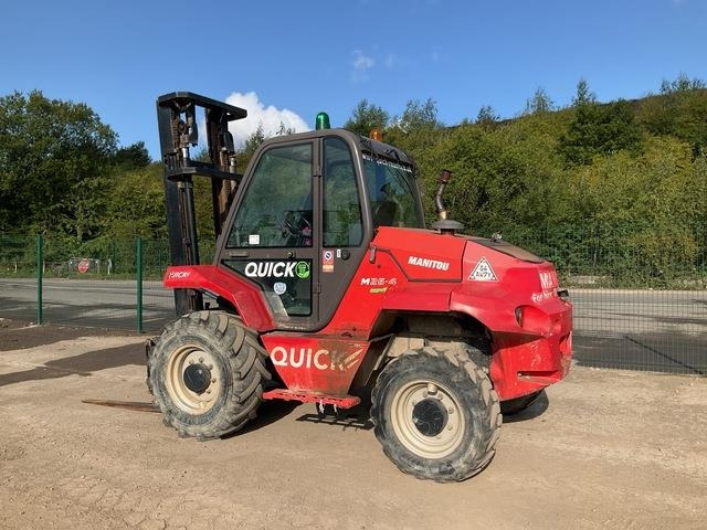 Manitou M26-4 - Viličar za teške terene: slika Manitou M26-4 - Viličar za teške terene Manitou M26-4 - Viličar za teške terene: slika Manitou M26-4 - Viličar za teške terene