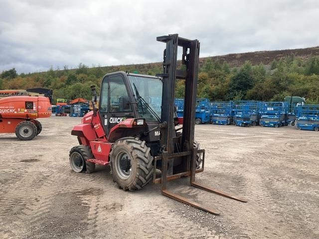 Manitou M26-4 - Viličar za teške terene: slika Manitou M26-4 - Viličar za teške terene Manitou M26-4 - Viličar za teške terene: slika Manitou M26-4 - Viličar za teške terene