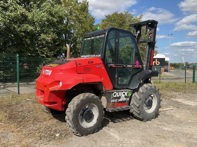 Manitou M26-4 - Viličar za teške terene: slika Manitou M26-4 - Viličar za teške terene Manitou M26-4 - Viličar za teške terene: slika Manitou M26-4 - Viličar za teške terene